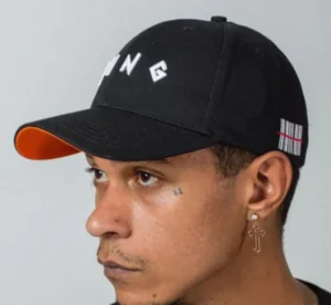 Caps