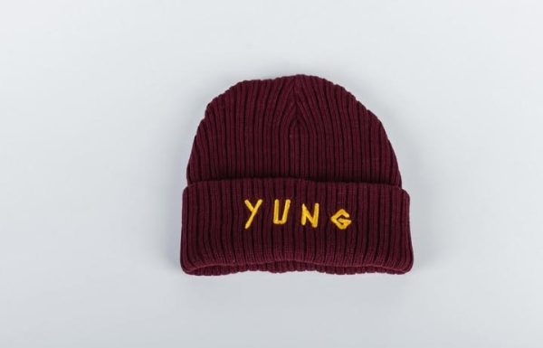Y U N G RIBBED KNIT BEANIE