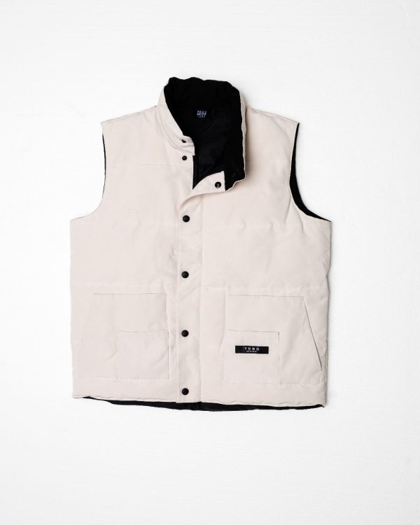 Y U N G SLEEVELESS PUFFER JACKET